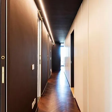 Penthouse In The Prestigious San Siro District Appartamento *