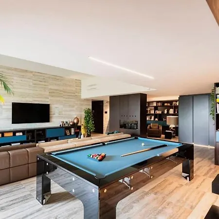 Penthouse In The Prestigious San Siro District