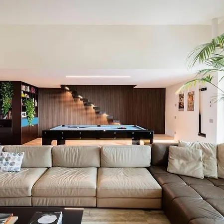 Penthouse In The Prestigious San Siro District Appartamento *