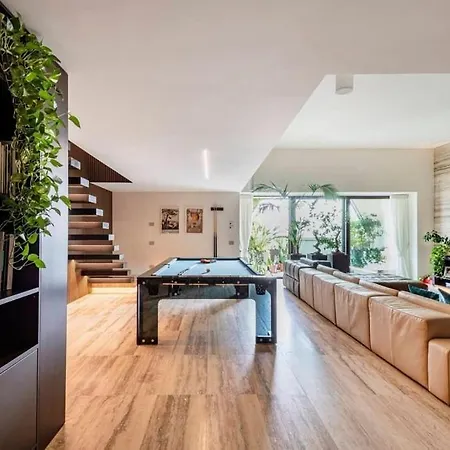 Appartamento Penthouse In The Prestigious San Siro District *