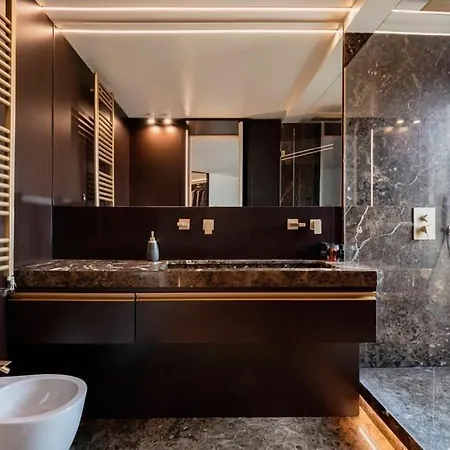 Penthouse In The Prestigious San Siro District Appartamento Milano